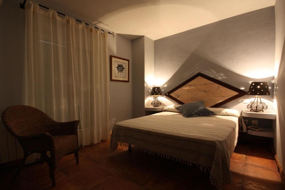 Posada Tresmentiras Aldeanueva del Camino Phòng bức ảnh