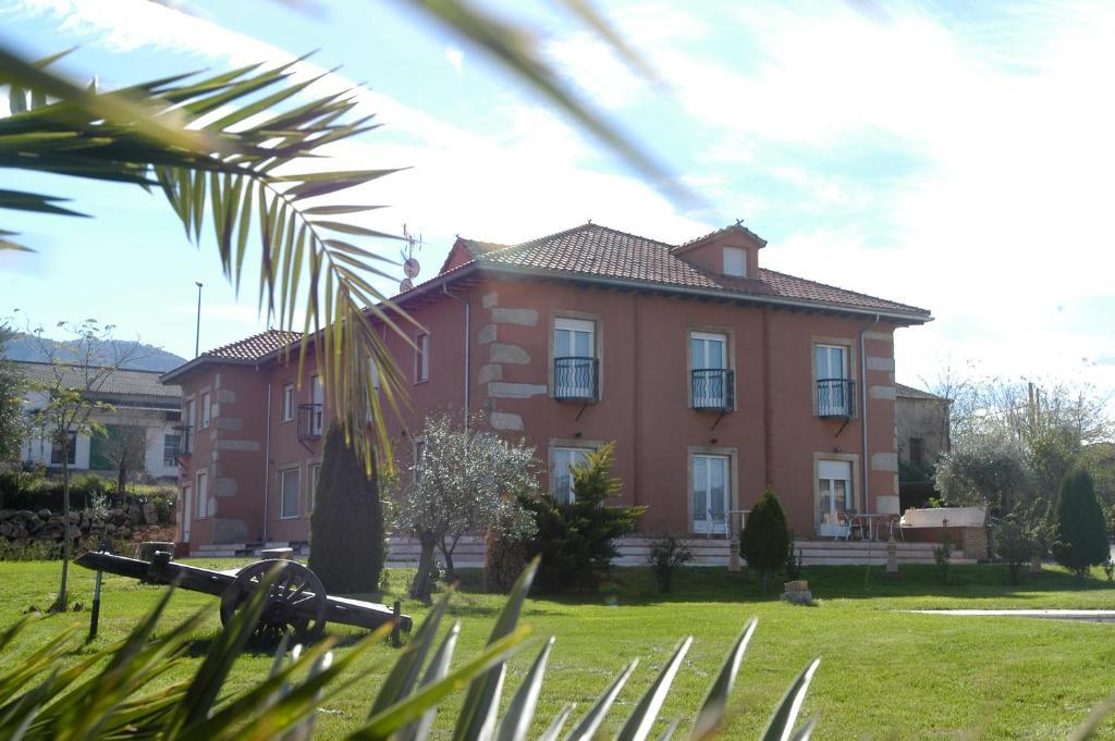 Posada Tresmentiras Aldeanueva del Camino Ngoại thất bức ảnh